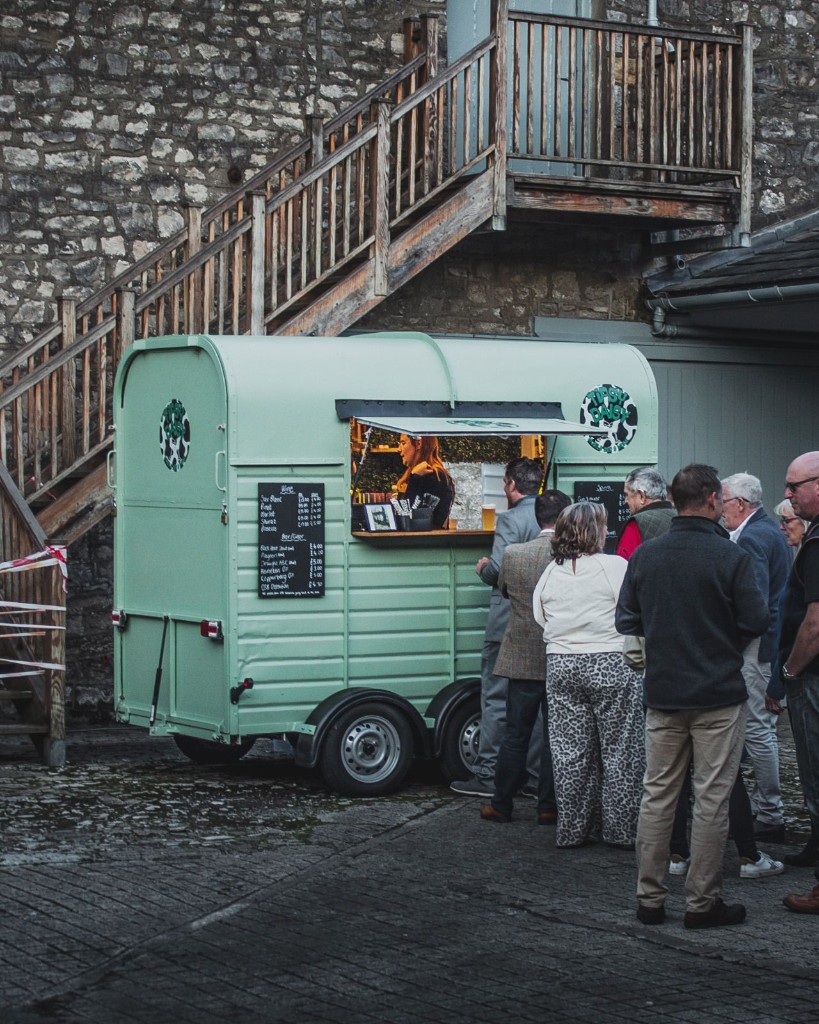 Tipsy Daisy mobile bar at an evening event