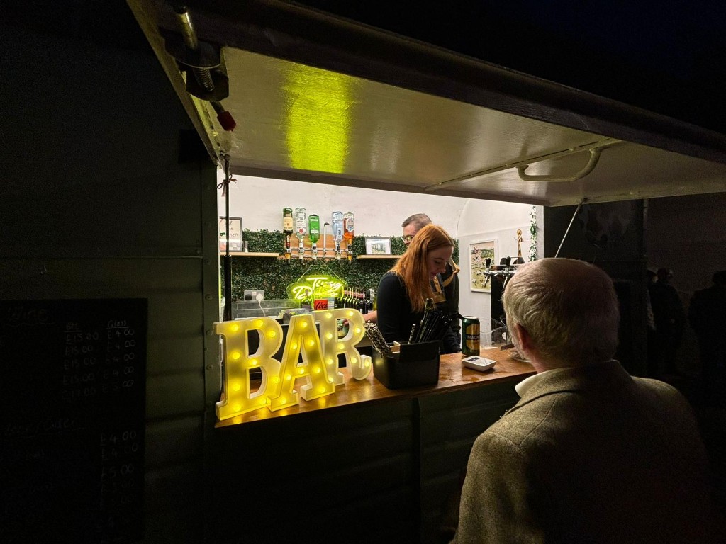 Tipsy Daisy mobile bar in action, photo 17 of 26