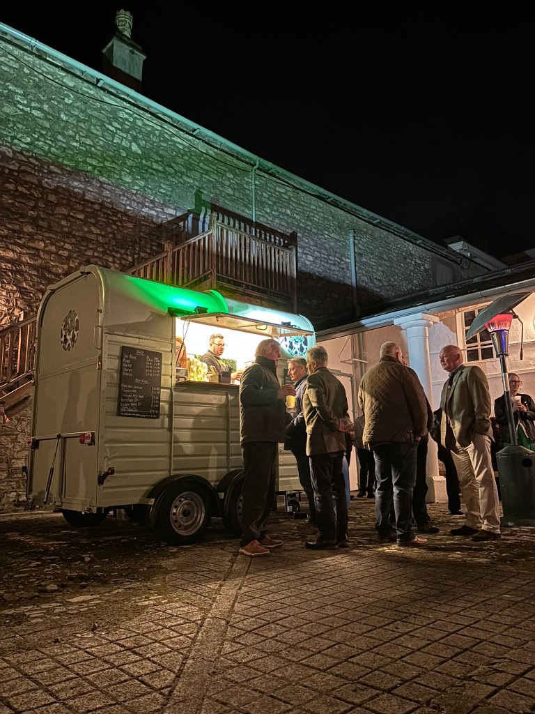 Tipsy Daisy mobile bar in action, photo 25 of 26